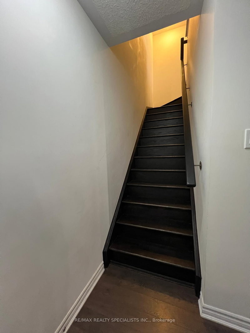 285 Casson Point