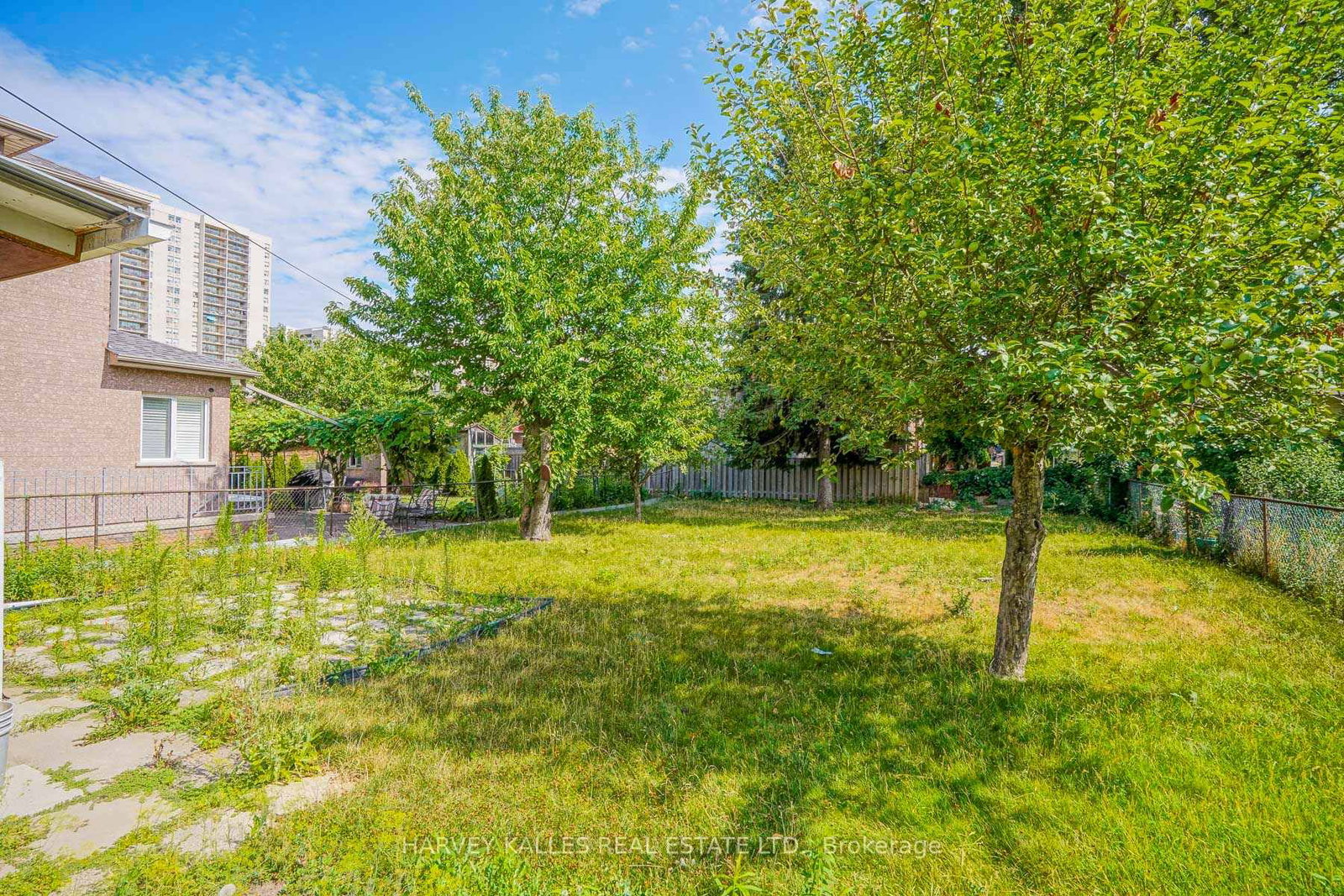 47 Stayner Avenue • Toronto, ON photo 29