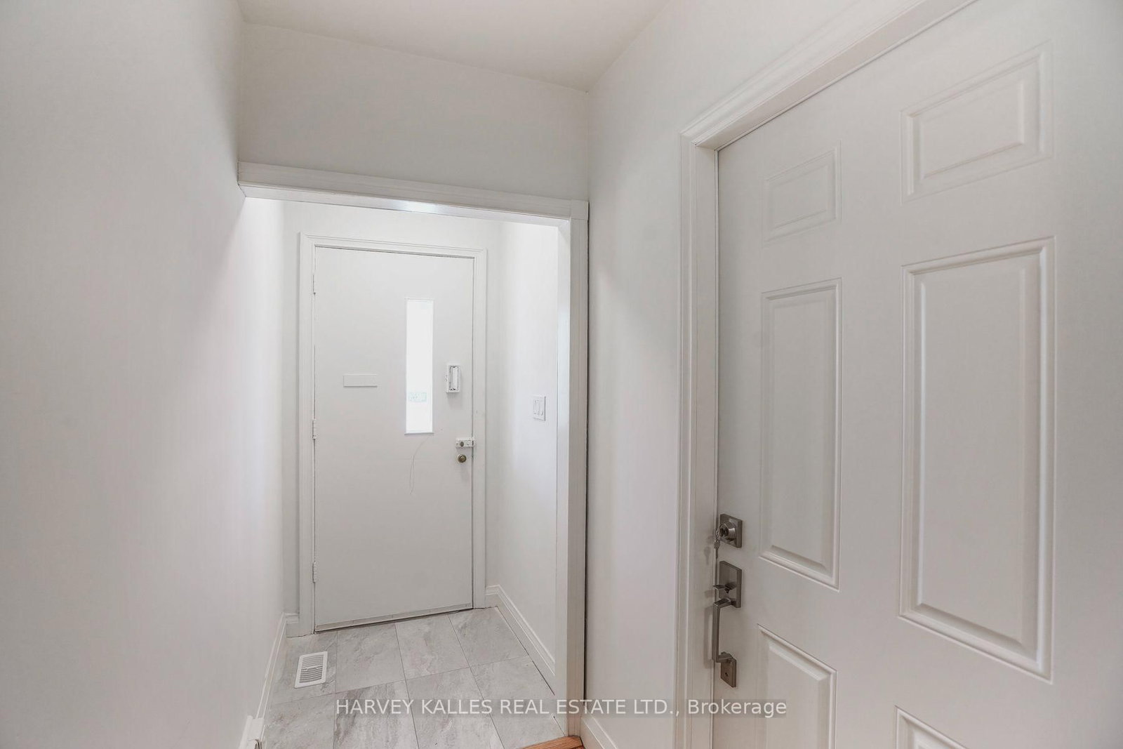 47 Stayner Avenue • Toronto, ON photo 4