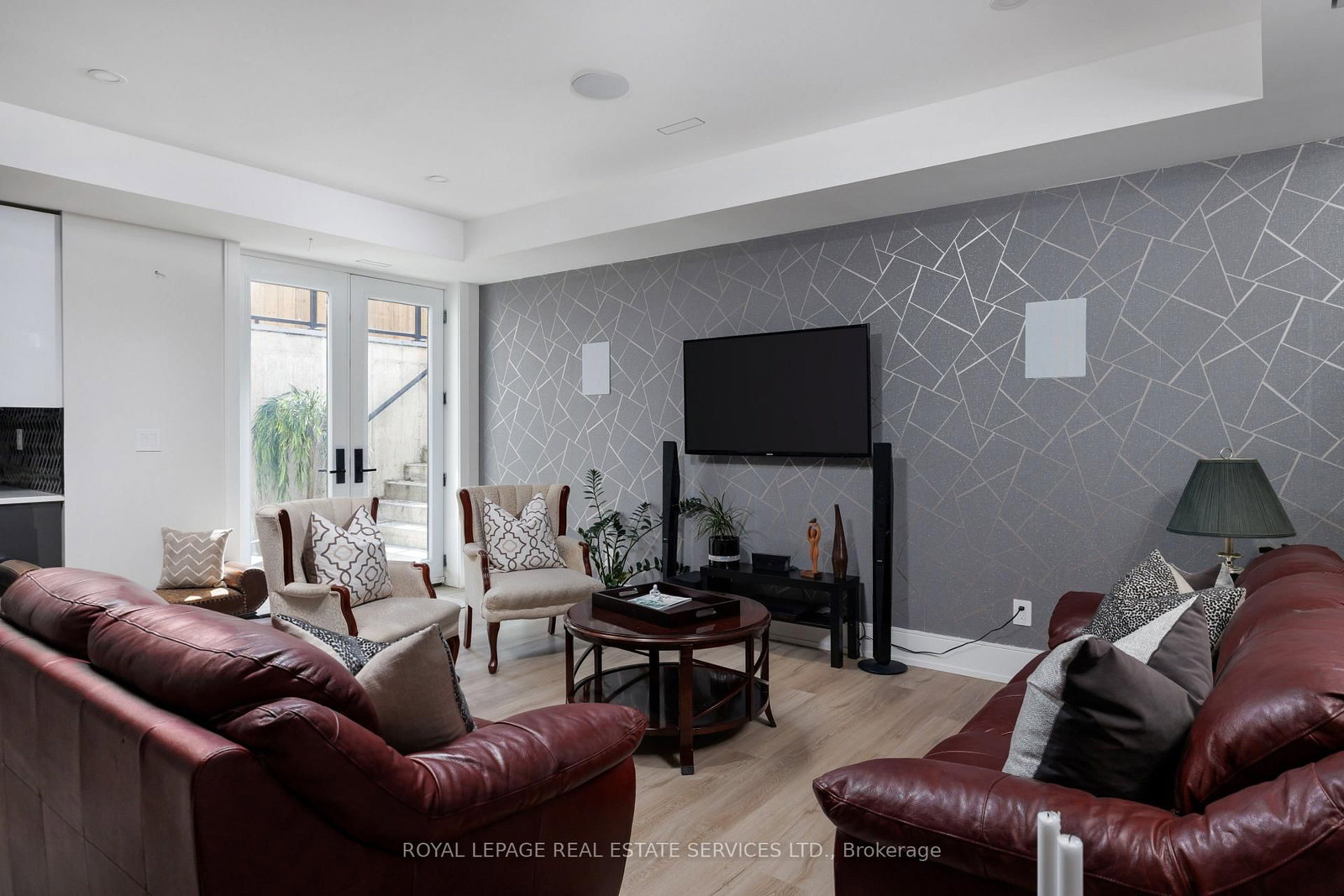 564 Stonecliffe Road • Oakville, ON photo 30