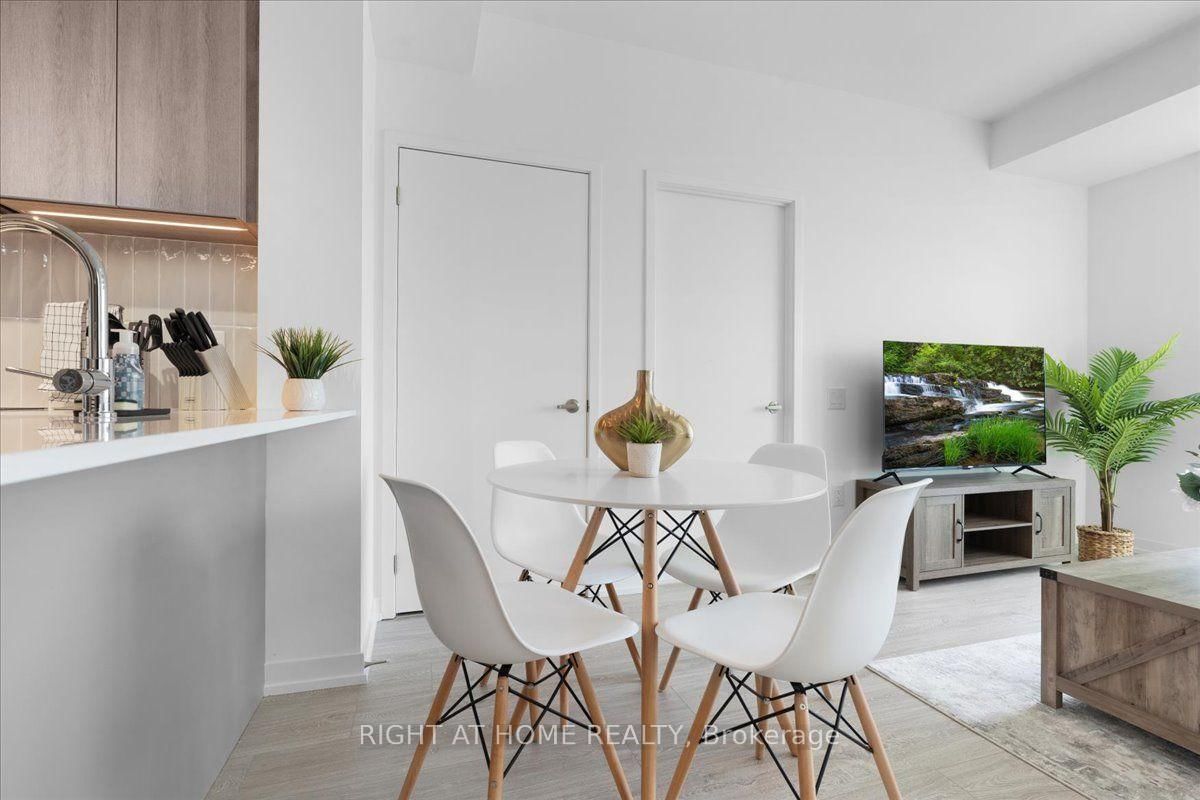 1401-2485 Eglinton Ave, Mississauga, view 17