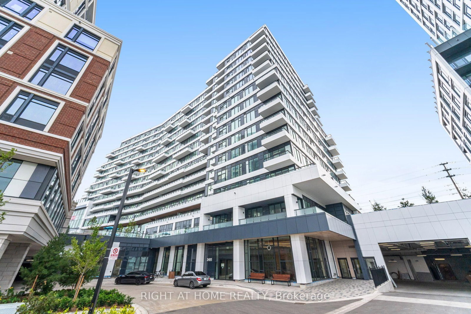 1401-2485 Eglinton Ave, Mississauga, view 2