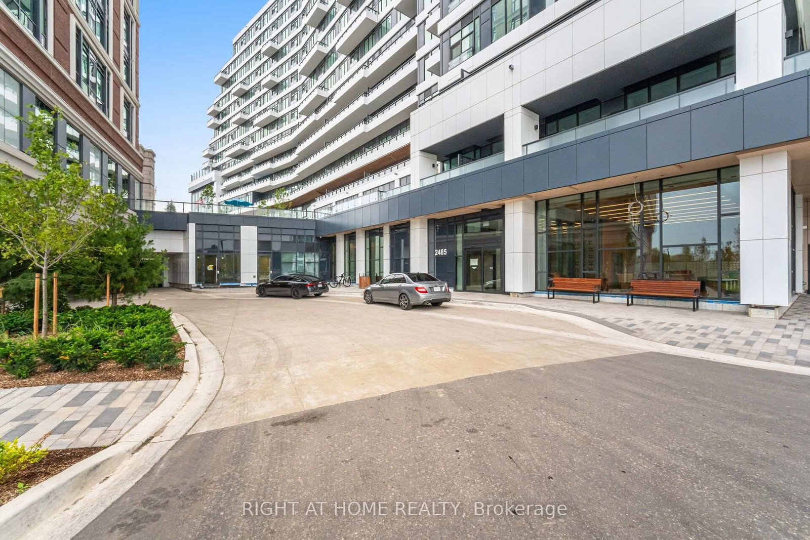 1401-2485 Eglinton Ave, Mississauga, view 4