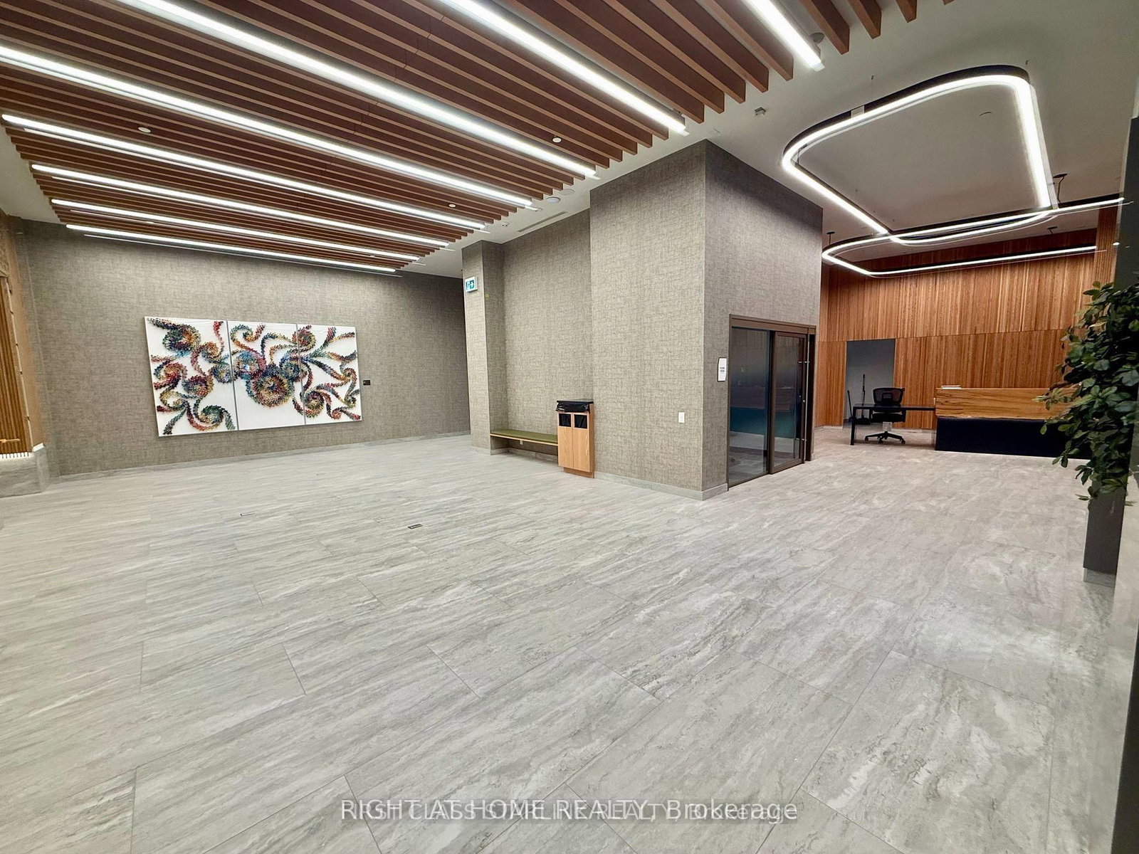 1401-2485 Eglinton Ave, Mississauga, view 6