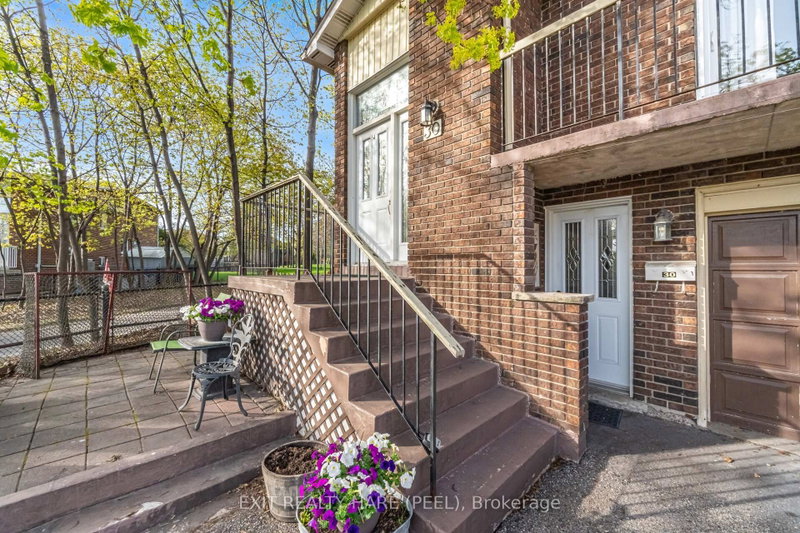 30 Thorsby Court