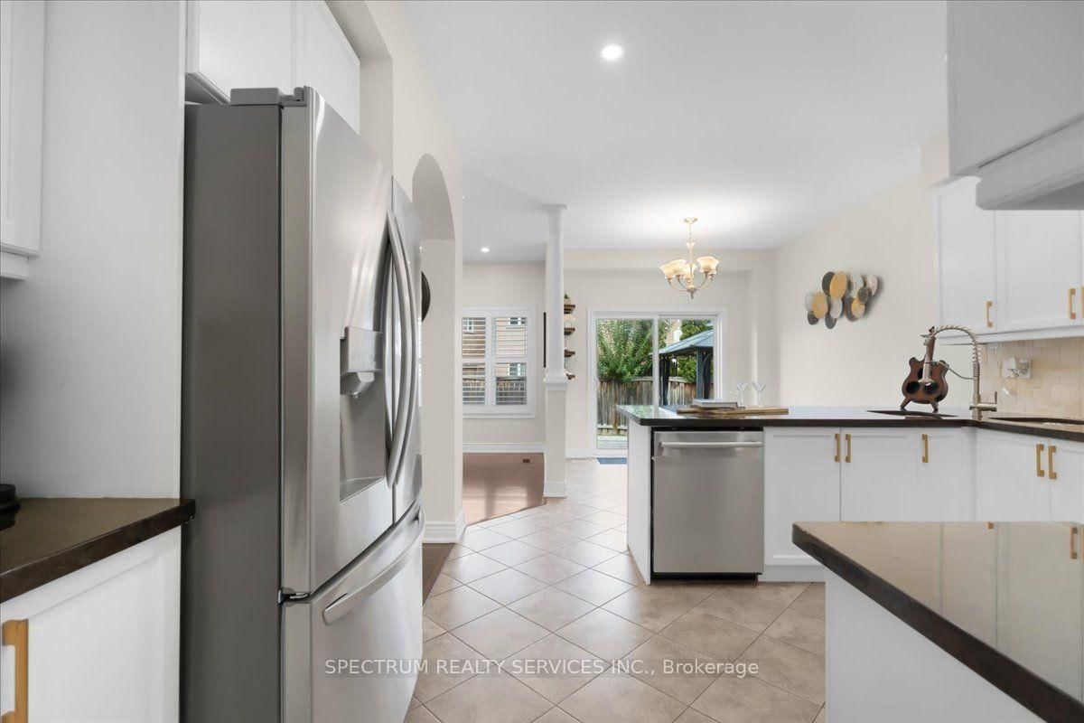 1379 Rolph Milton,ON L9T 7E1 — Photo 5