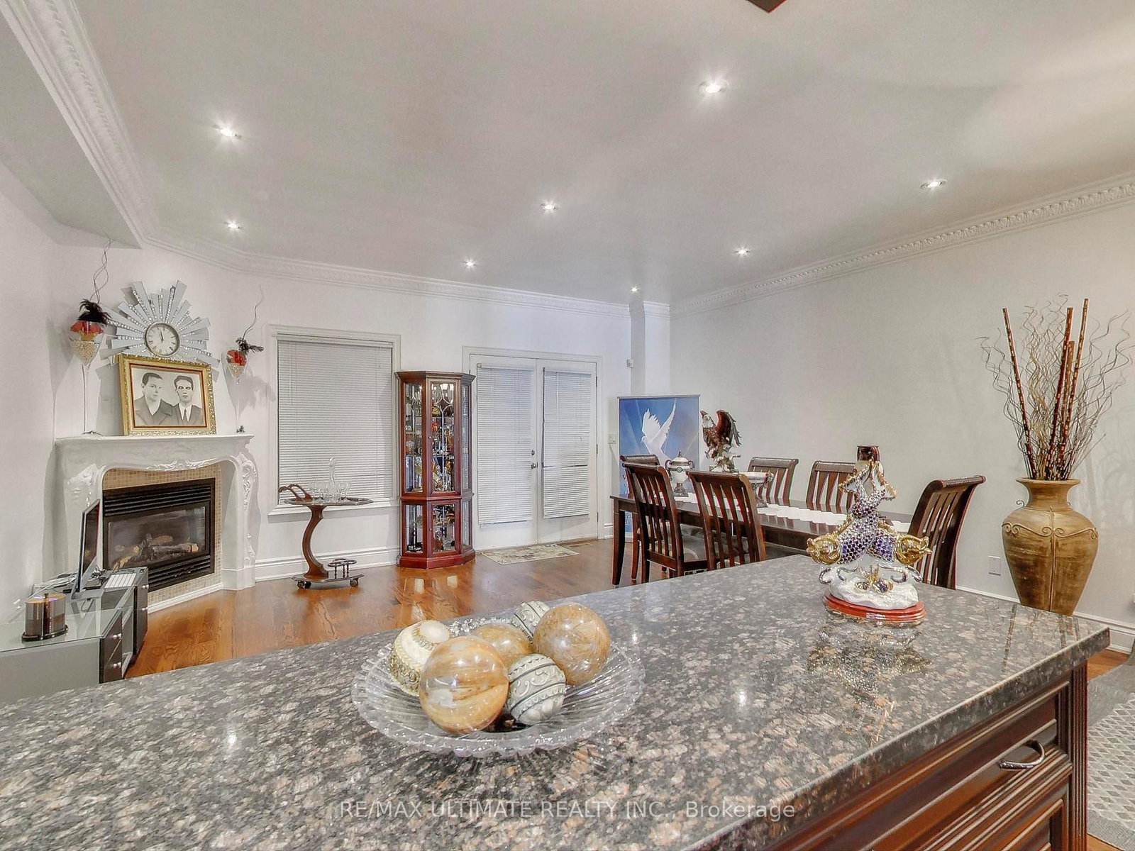 26 Dynevor Road • Toronto, ON photo 10