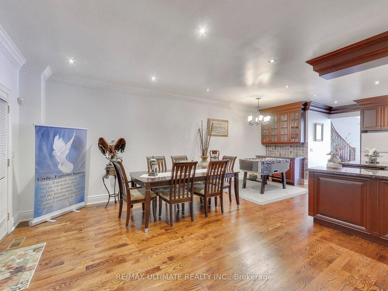 26 Dynevor Road • Toronto, ON photo 12