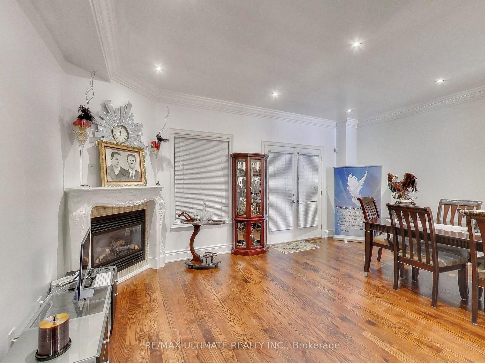 26 Dynevor Road • Toronto, ON photo 13
