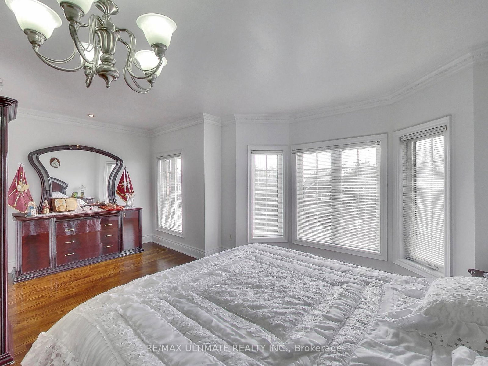 26 Dynevor Road • Toronto, ON photo 17