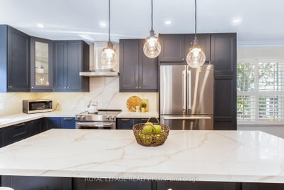 2985 Dancer Court • Mississauga, ON photo 8