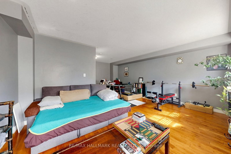 14 Elphick Lane photo 4