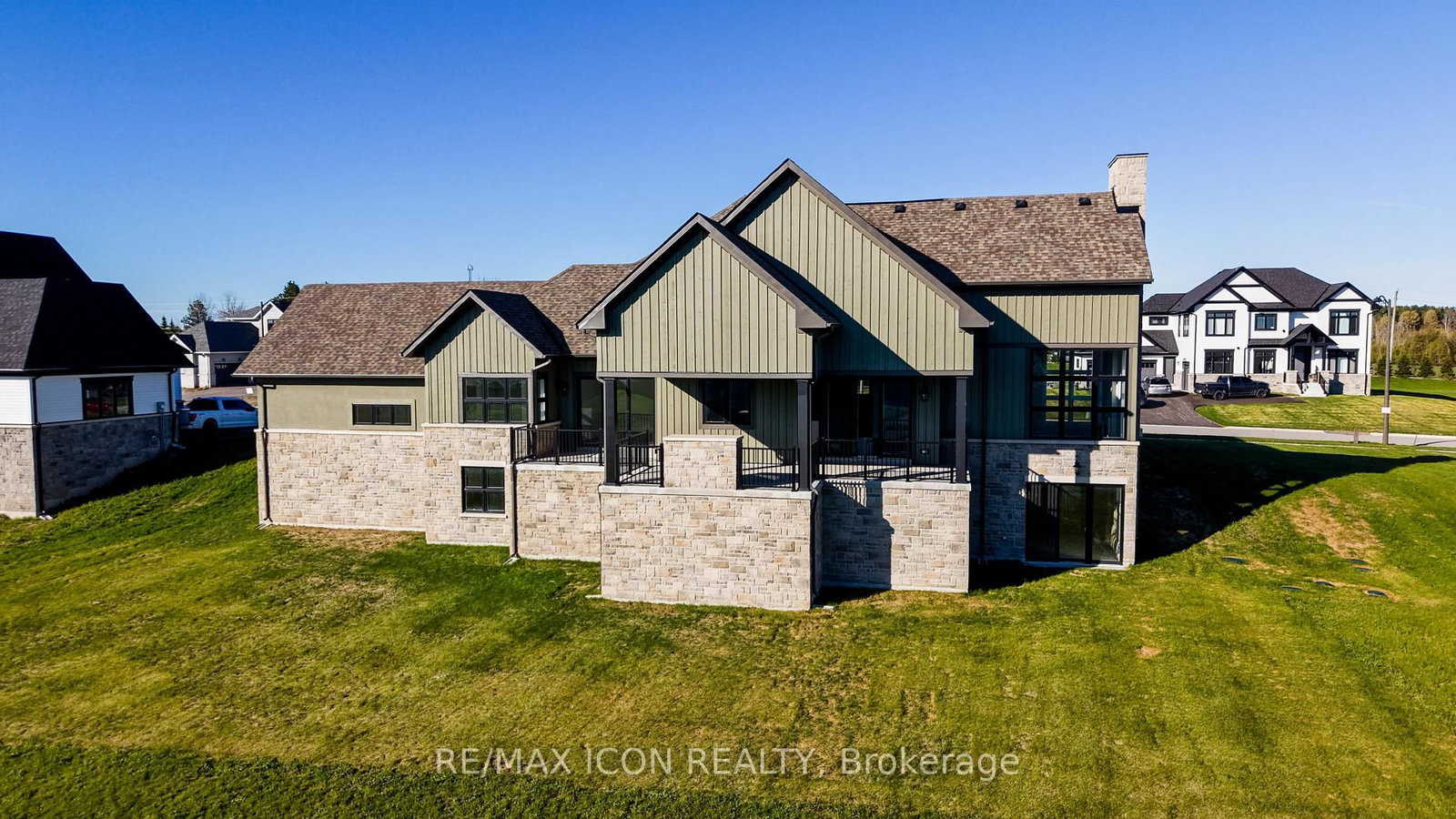 55 William Crisp Drive E • Caledon, ON photo 4