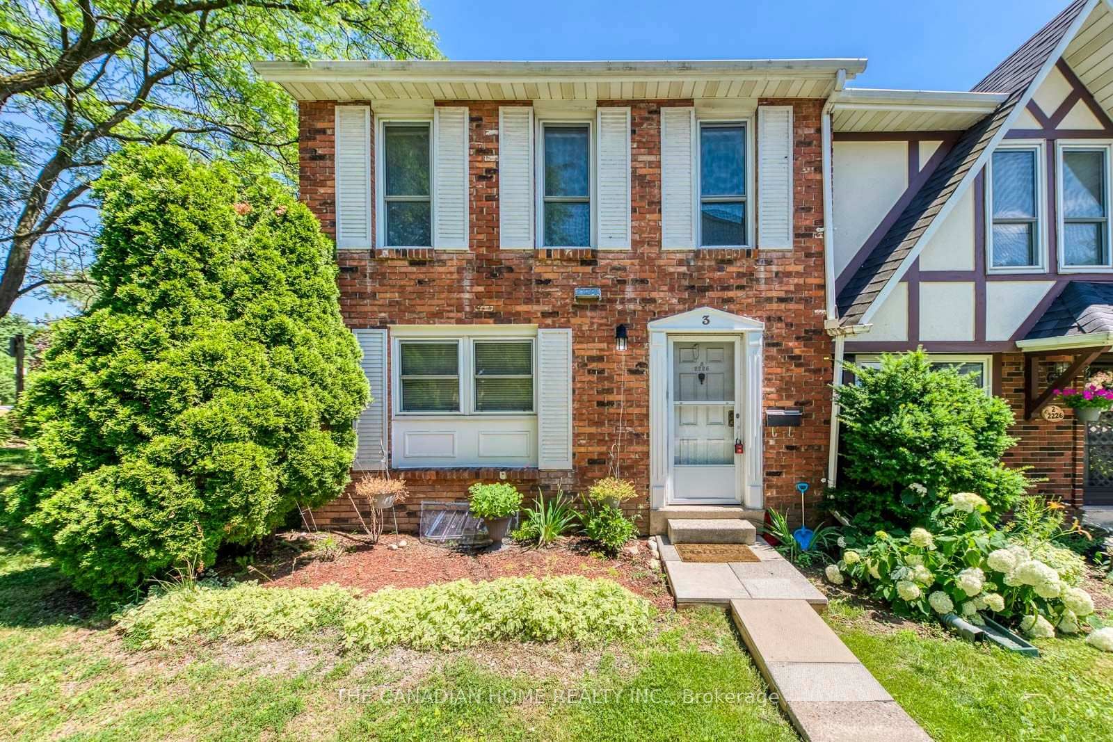 2226 Upper Middle Road • #3 • Burlington, ON photo 2