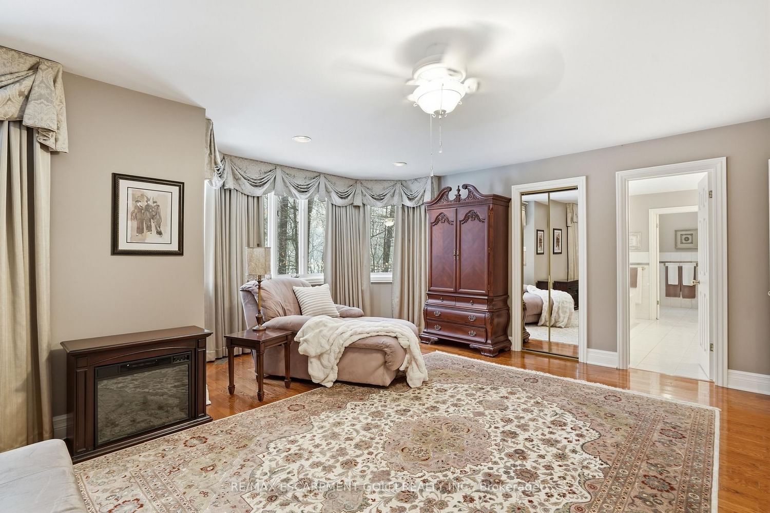 1121 Forestvale Drive • Burlington, ON photo 17