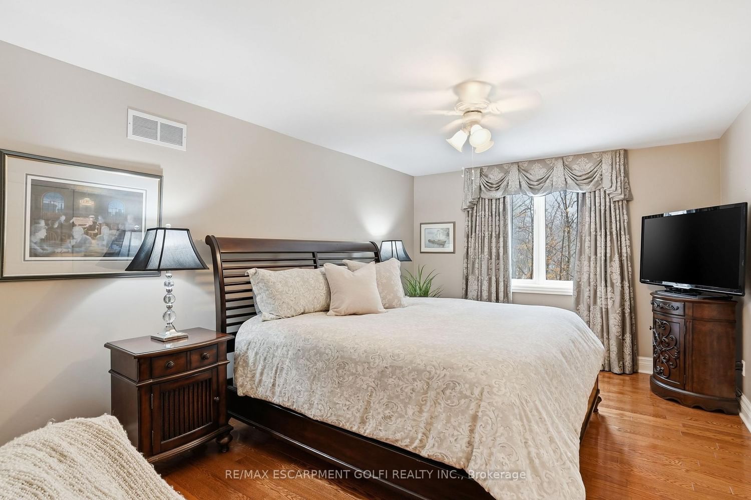 1121 Forestvale Drive • Burlington, ON photo 21