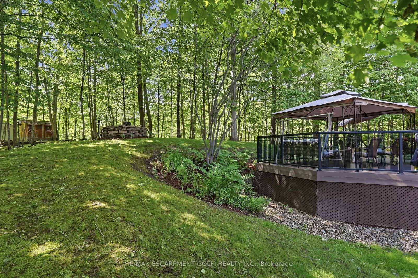 1121 Forestvale Drive • Burlington, ON photo 45