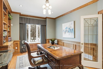 1121 Forestvale Drive • Burlington, ON photo 6
