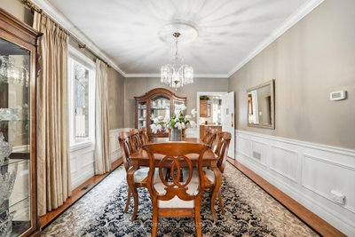 1121 Forestvale Drive • Burlington, ON photo 8