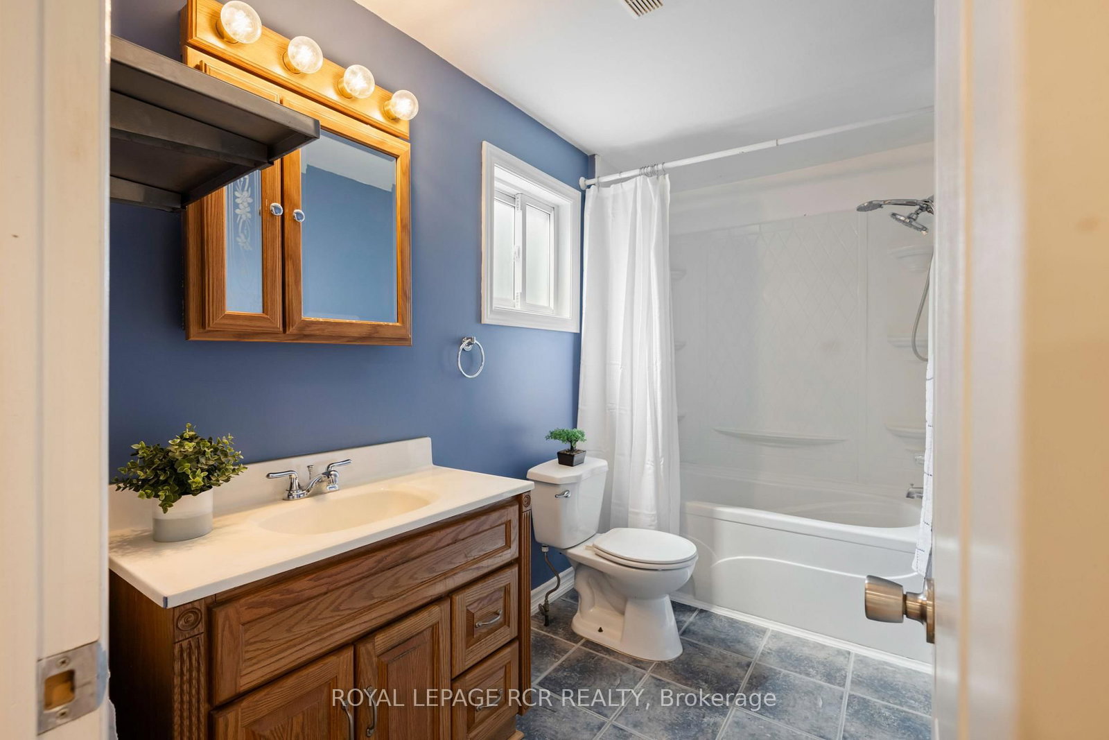 19 Oxford Street • Orangeville, ON photo 19