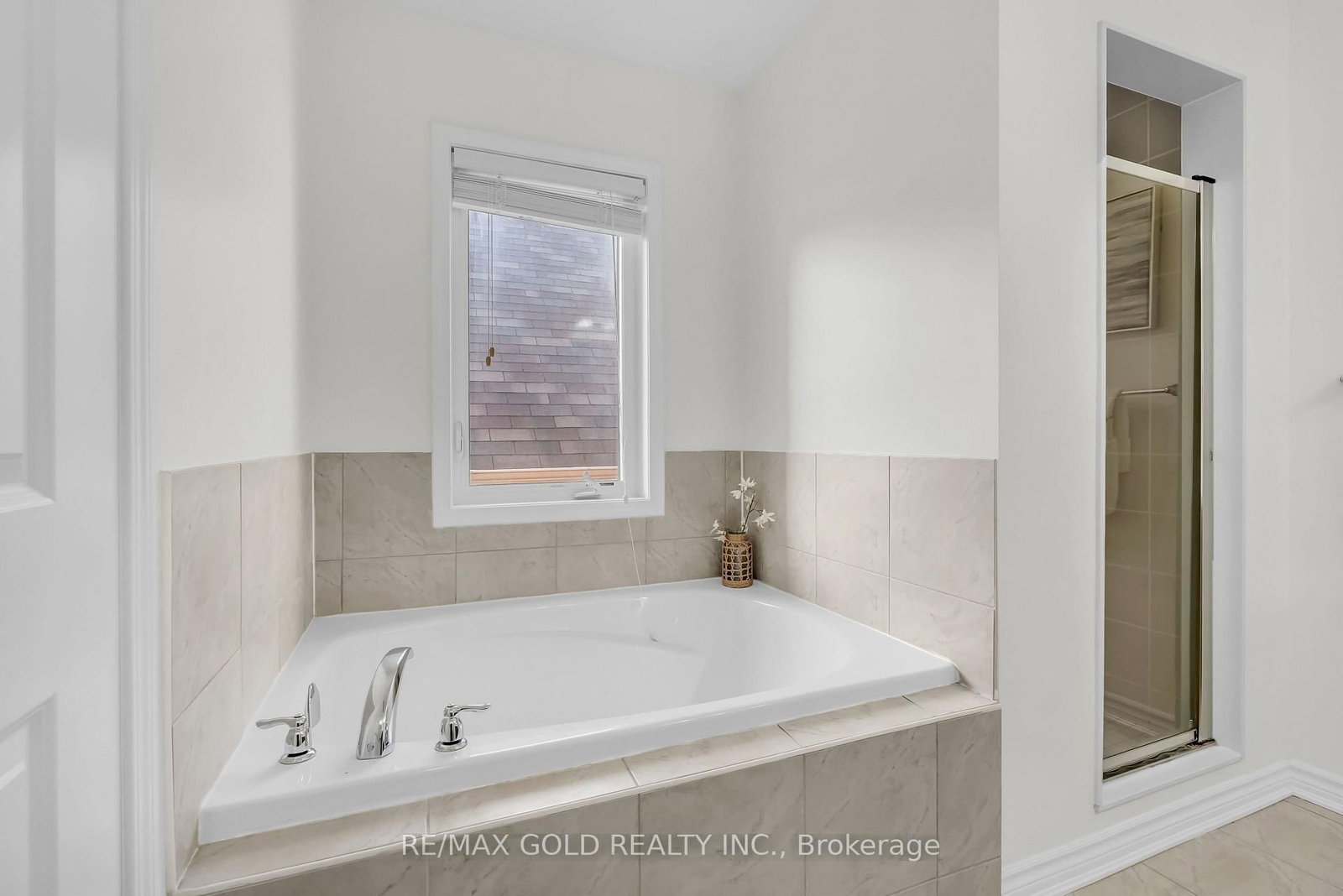 1547 Farmstead Drive • Milton, ON photo 28
