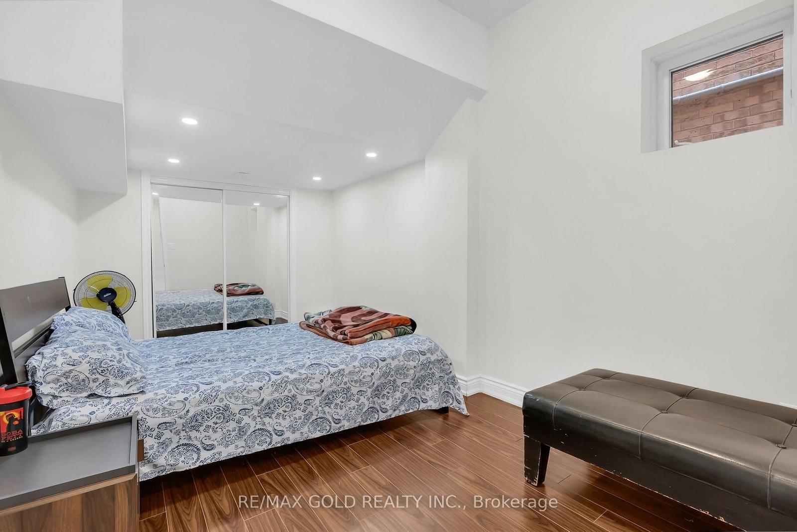 1547 Farmstead Drive • Milton, ON photo 40