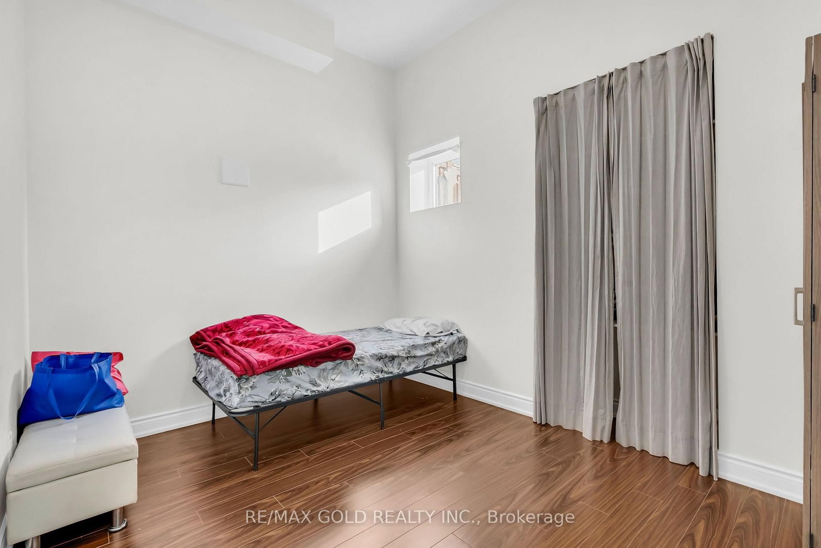1547 Farmstead Drive • Milton, ON photo 42