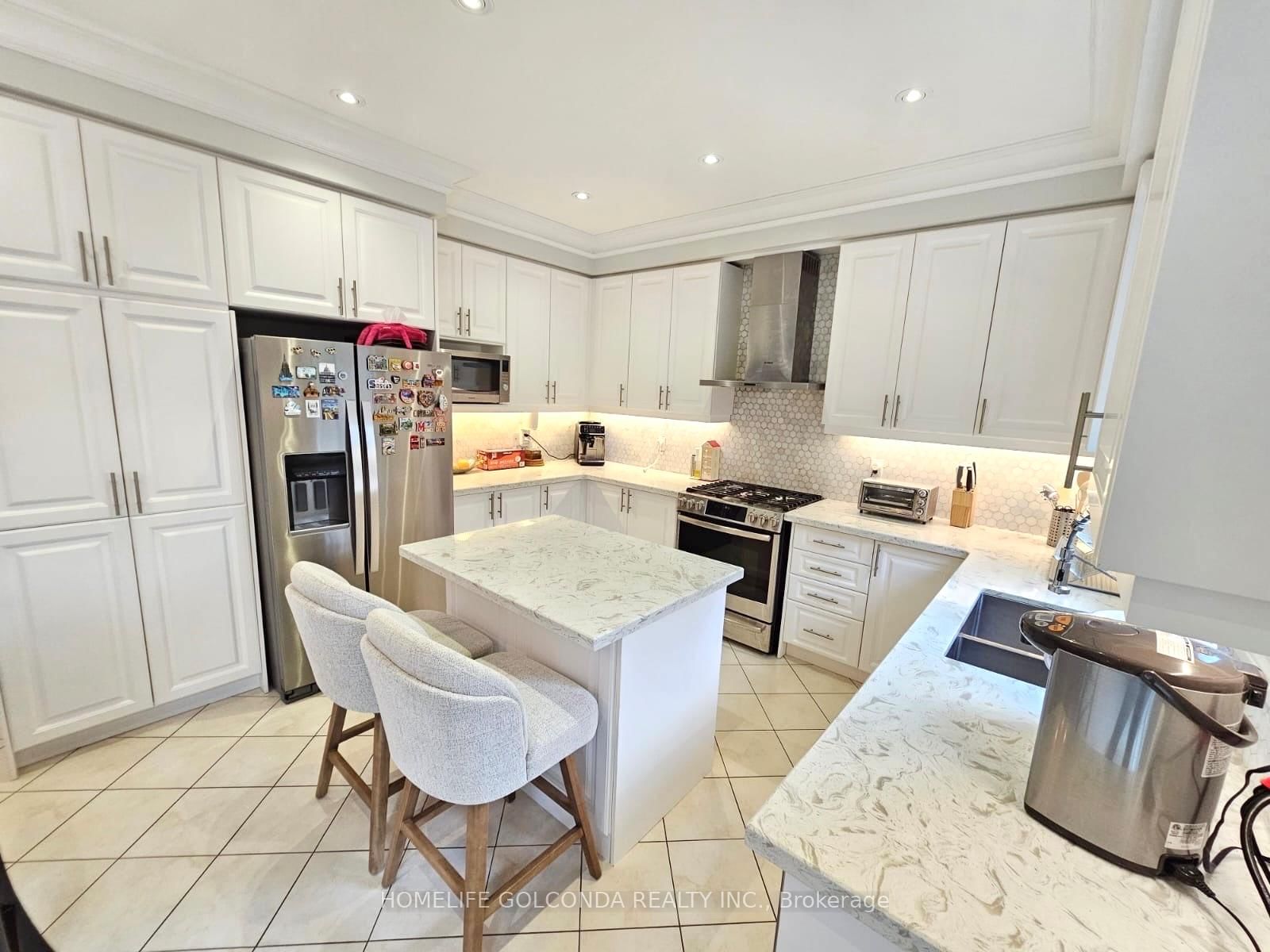 3252 Larry Crescent • Oakville, ON photo 12