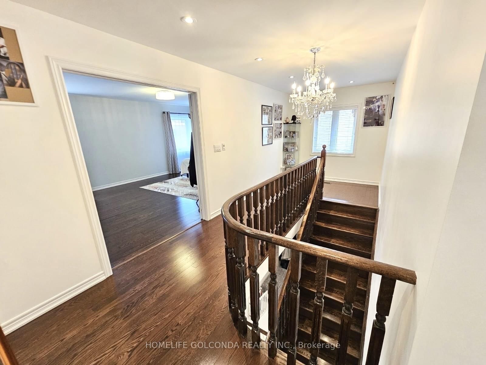 3252 Larry Crescent • Oakville, ON photo 27