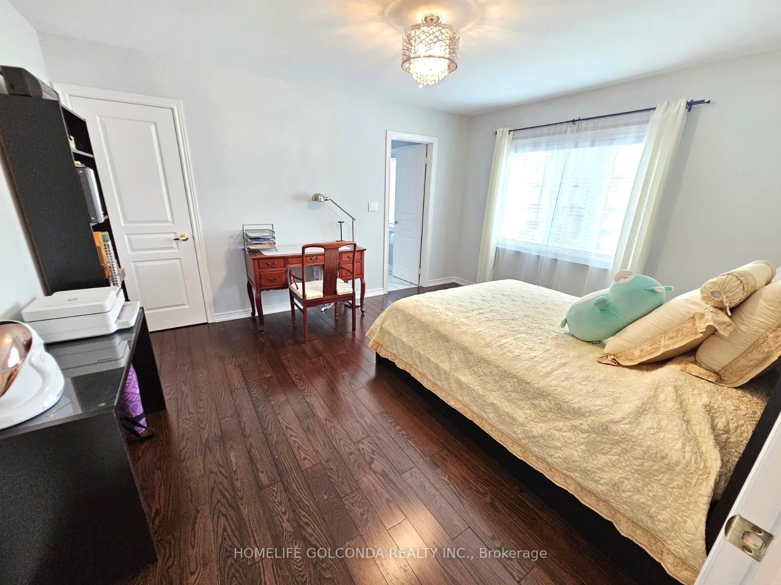 3252 Larry Crescent • Oakville, ON photo 29