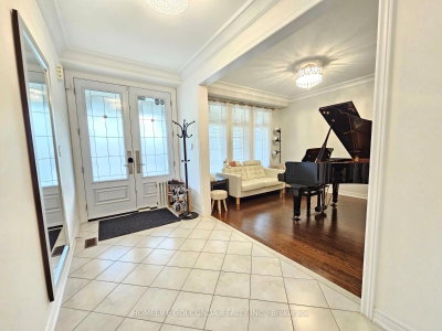 3252 Larry Crescent • Oakville, ON photo 3
