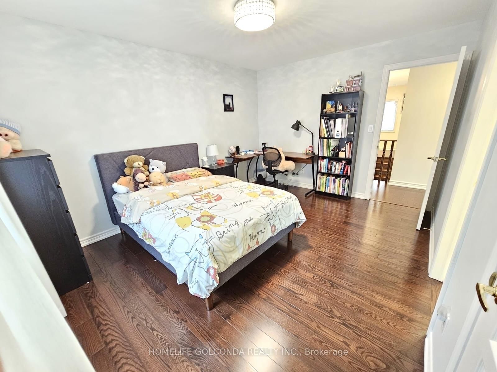 3252 Larry Crescent • Oakville, ON photo 36