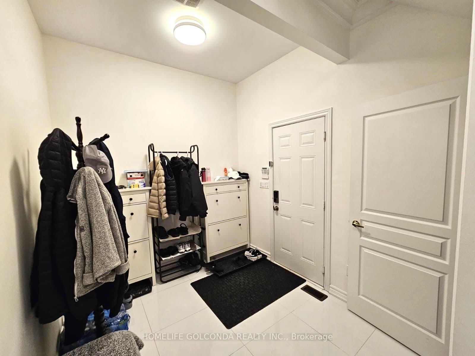 3252 Larry Crescent • Oakville, ON photo 37