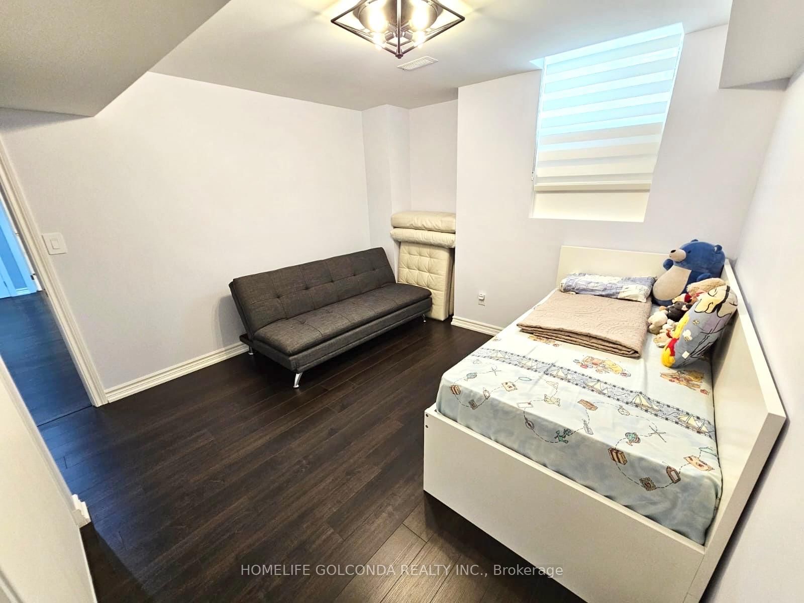 3252 Larry Crescent • Oakville, ON photo 41