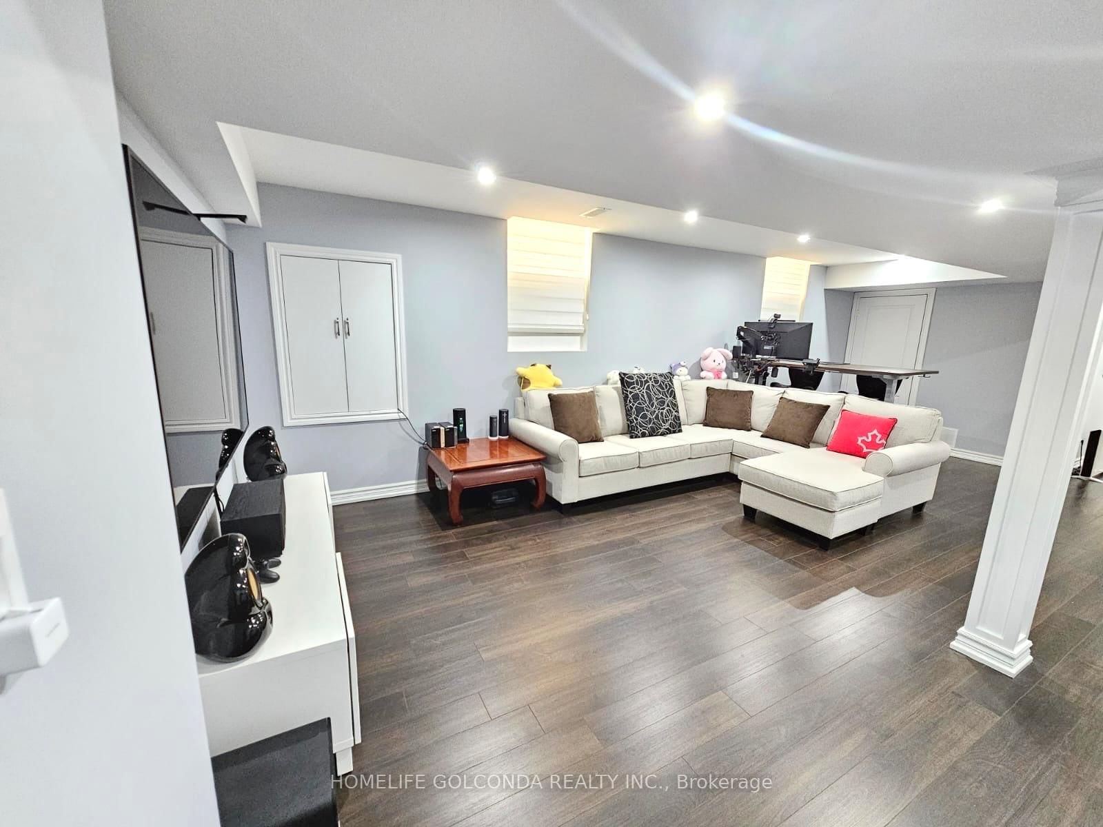 3252 Larry Crescent • Oakville, ON photo 43
