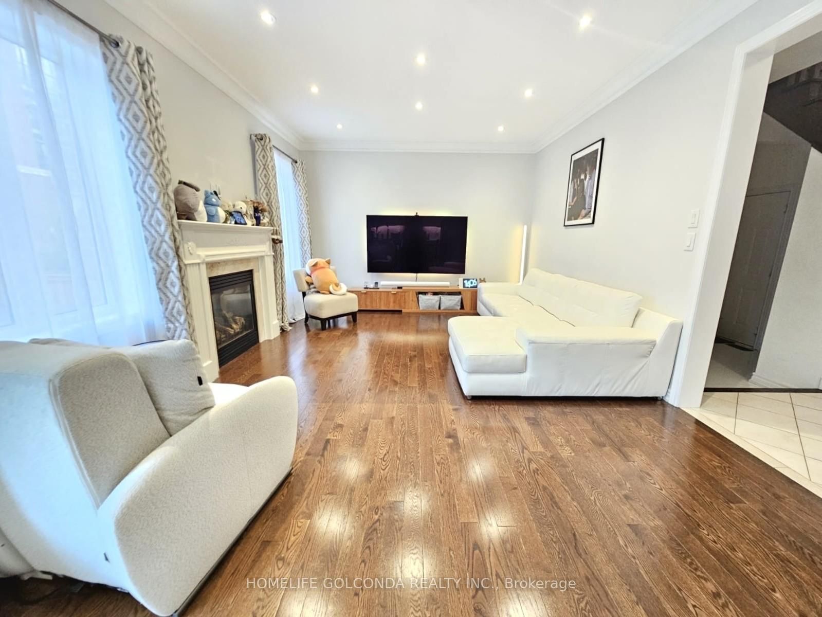 3252 Larry Crescent • Oakville, ON photo 9