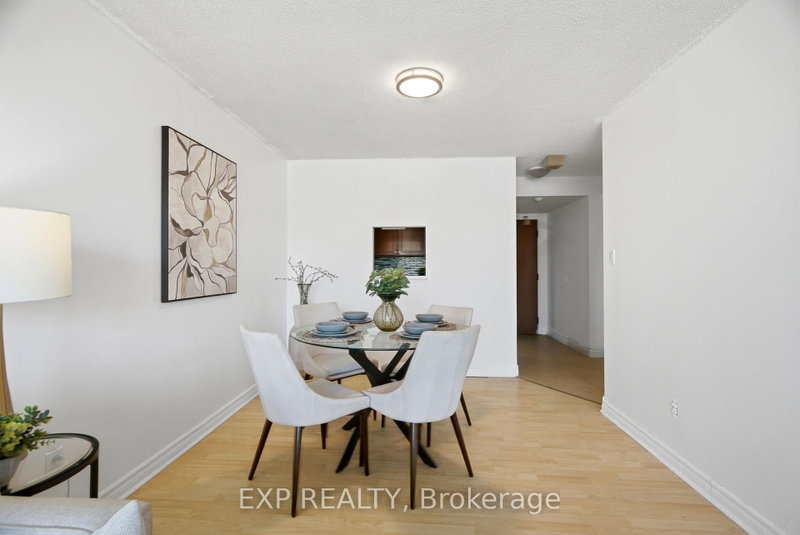 25 Agnes Mississauga,ON L5B 3X7 — Photo 15