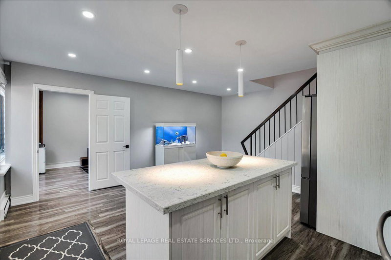 1310 Gulleden Mississauga,ON L4X 1Y9 — Photo 9