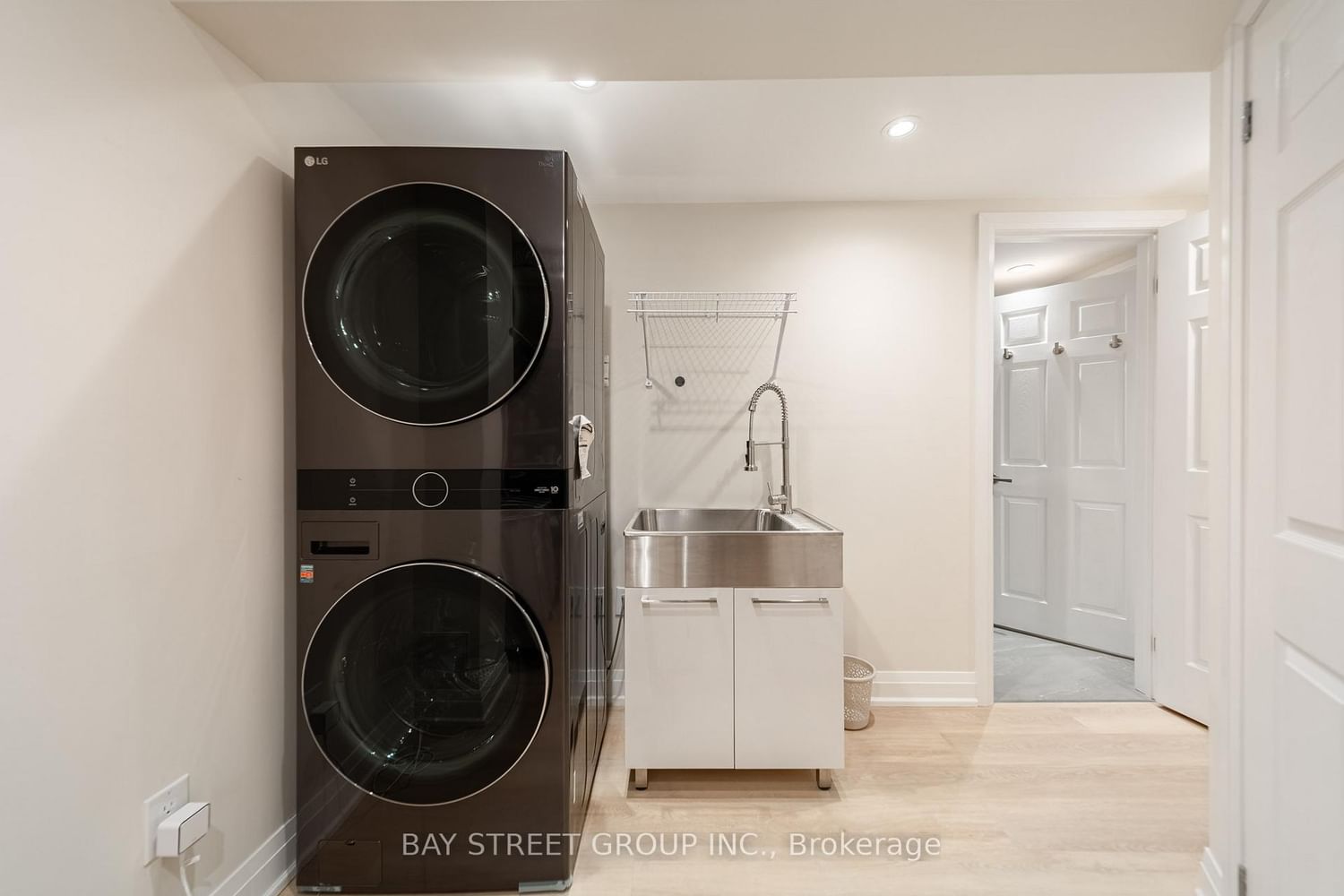 2366 Devon Road • Oakville, ON photo 30