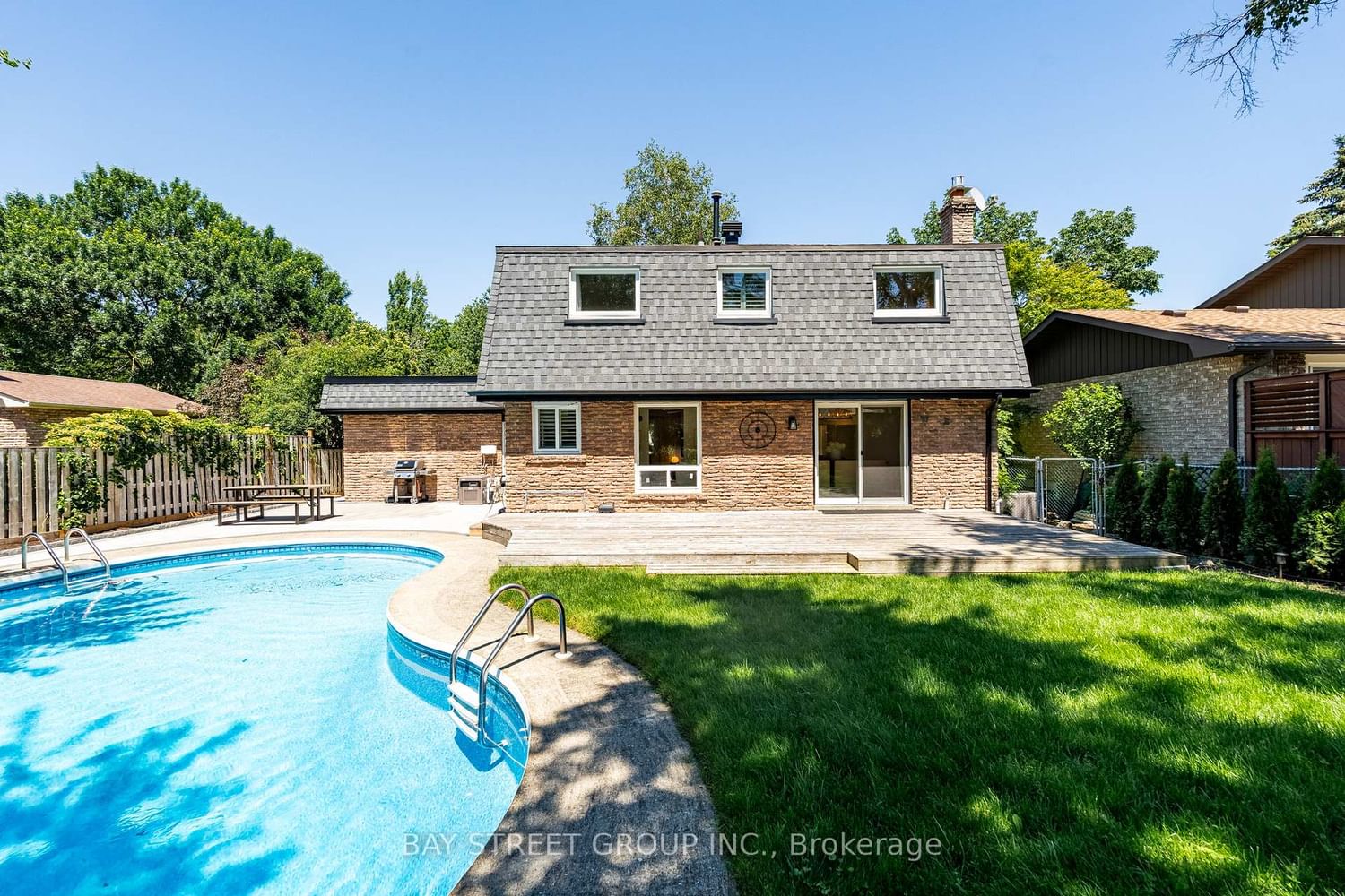 2366 Devon Road • Oakville, ON photo 32
