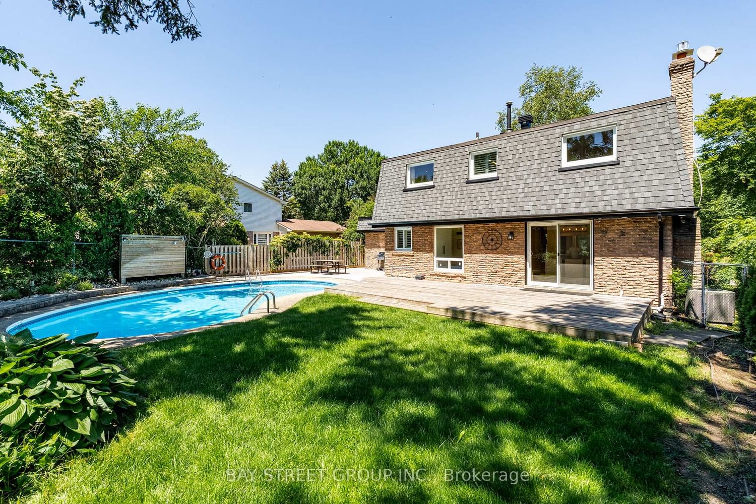 2366 Devon Road • Oakville, ON photo 33
