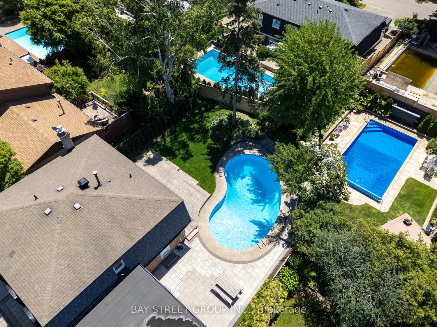 2366 Devon Road • Oakville, ON photo 35