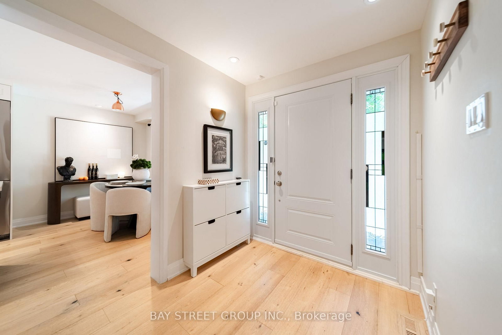 2366 Devon Road • Oakville, ON photo 4