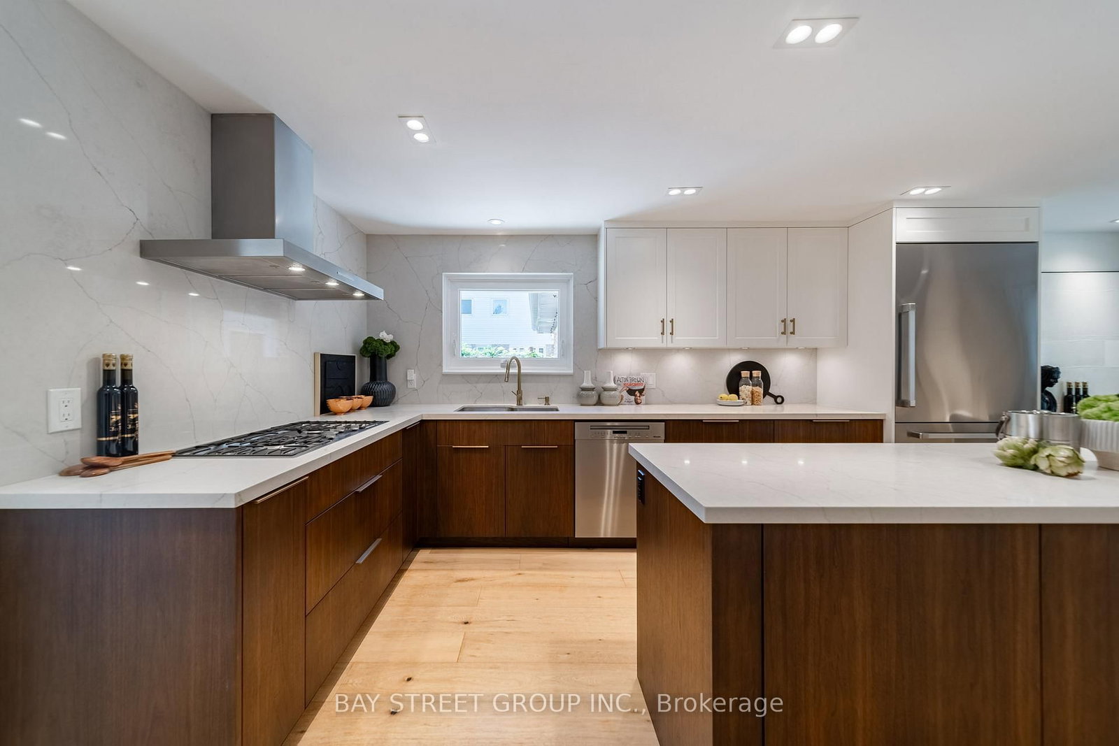 2366 Devon Road • Oakville, ON photo 9