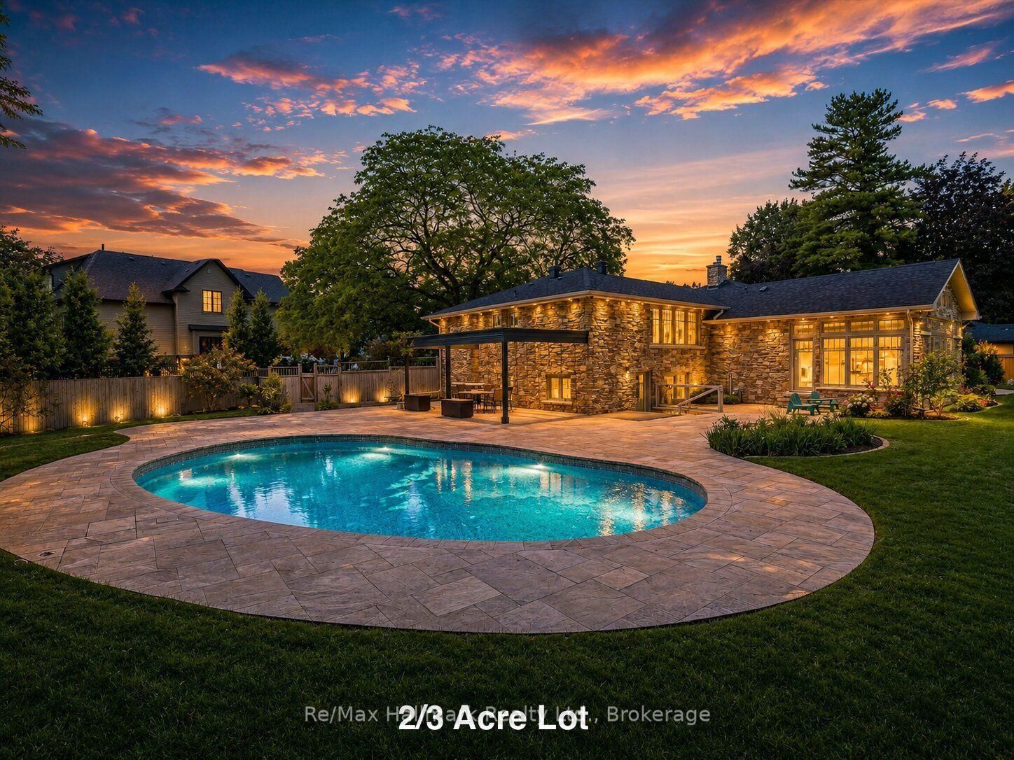 2076 GLENFOREST Crescent • Oakville, ON photo 3