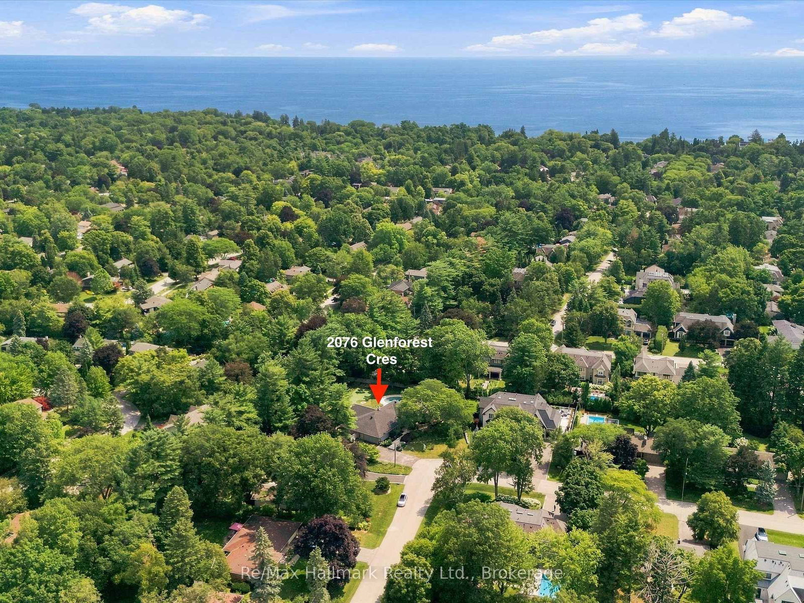 2076 GLENFOREST Crescent • Oakville, ON photo 5