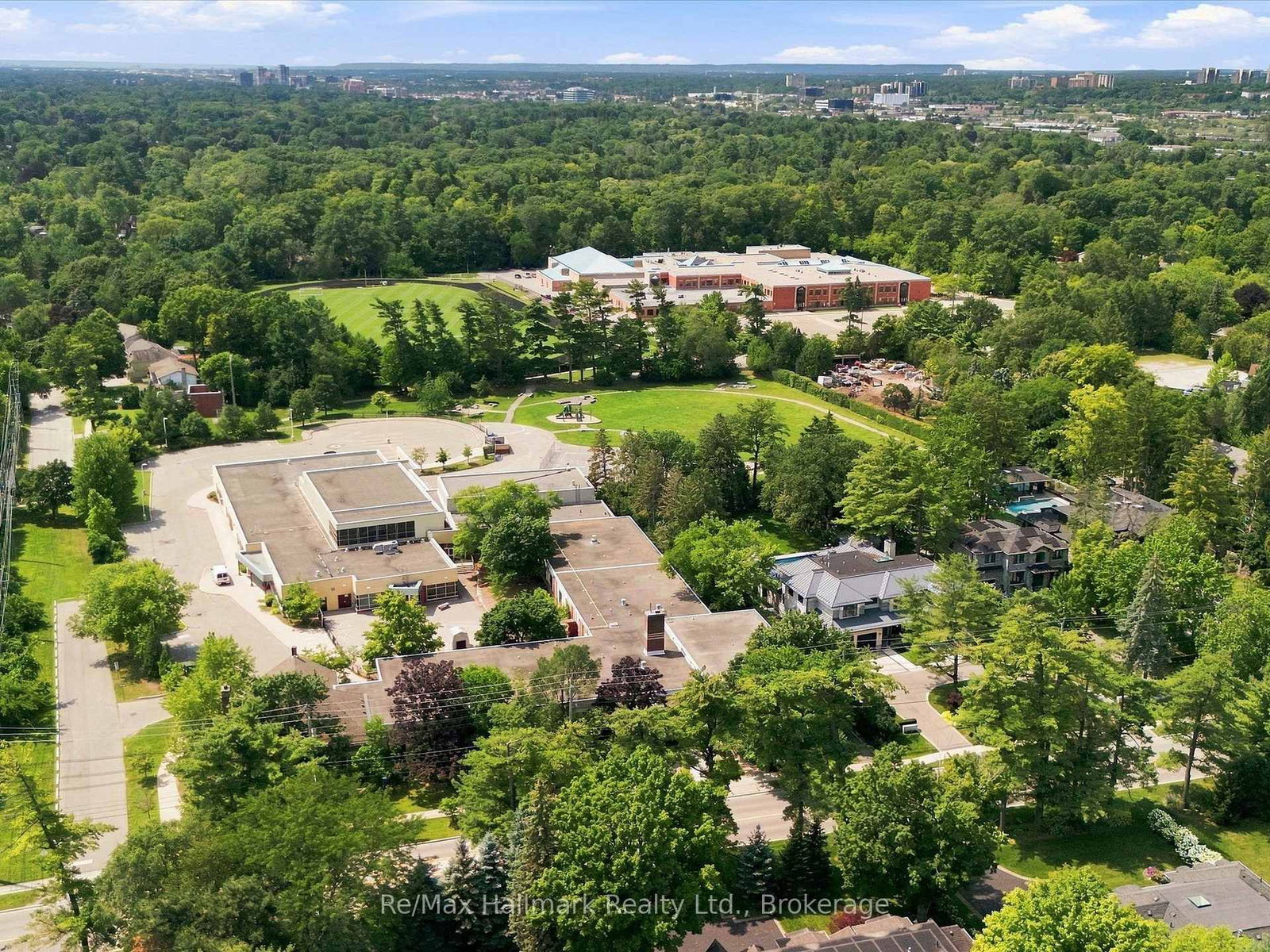 2076 GLENFOREST Crescent • Oakville, ON photo 50