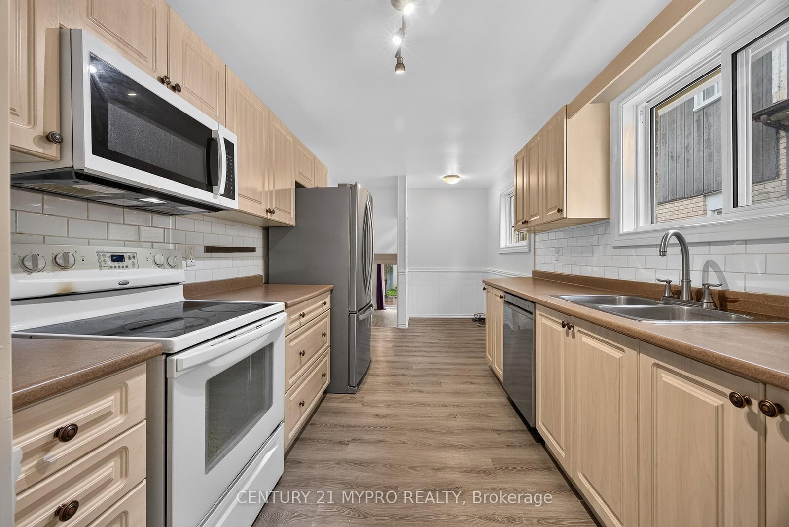 2501 Cobbinshaw Circle • Mississauga, ON photo 10