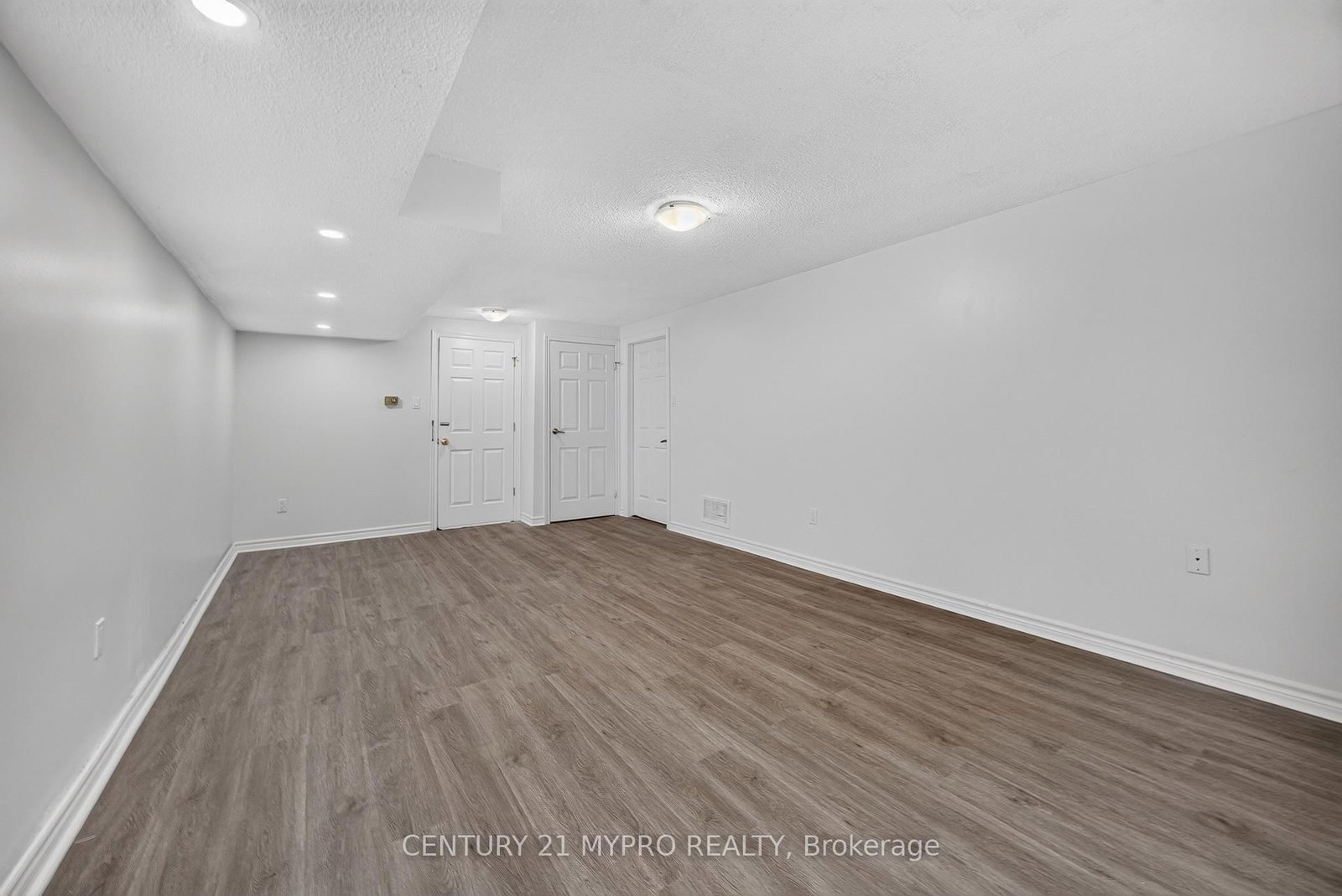 2501 Cobbinshaw Circle • Mississauga, ON photo 19