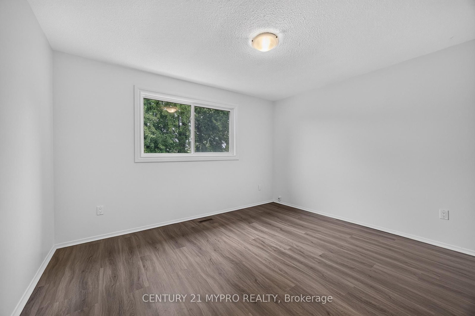 2501 Cobbinshaw Circle • Mississauga, ON photo 20
